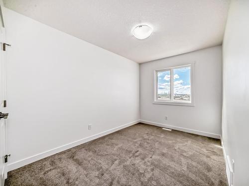 440 29 Street, Edmonton, AB - Indoor Photo Showing Other Room