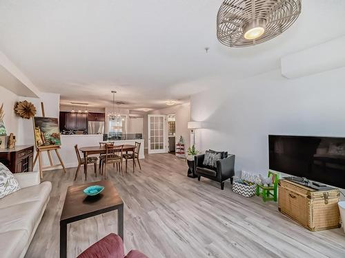 102 7905 96 Street, Edmonton, AB - Indoor Photo Showing Living Room