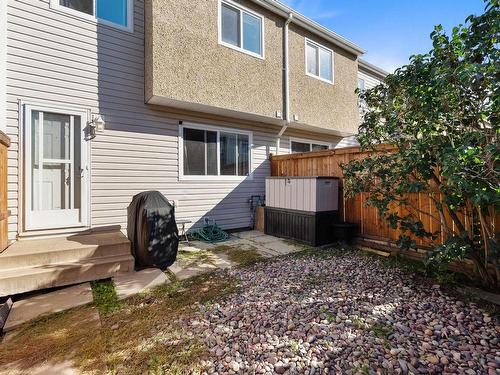 18233 93 Av Nw, Edmonton, AB 