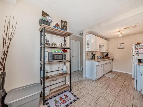 9E Clareview Vg Nw, Edmonton, AB 