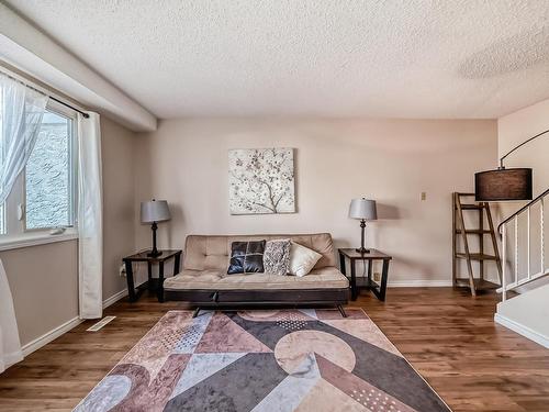 9E Clareview Vg Nw, Edmonton, AB 