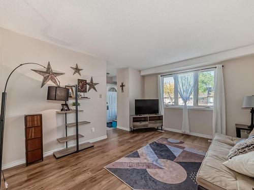 9E Clareview Vg Nw, Edmonton, AB 