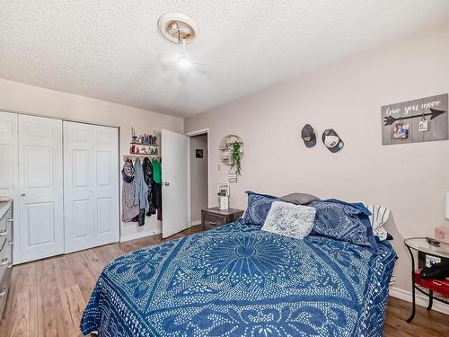 9E Clareview Vg Nw, Edmonton, AB 