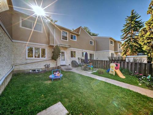 9E Clareview Vg Nw, Edmonton, AB 