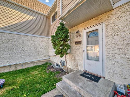 9E Clareview Vg Nw, Edmonton, AB 