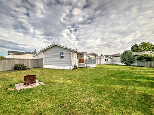 3217 Lakewood Cl Nw, Edmonton, AB 