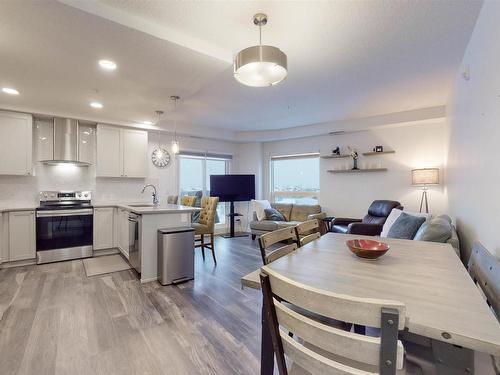 407 1316 Windermere Way, Edmonton, AB - Indoor Photo Showing Kitchen