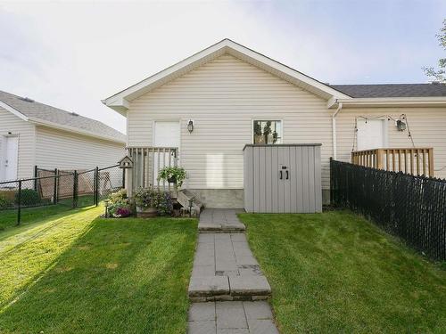 2063 Trumpeter Wy Nw, Edmonton, AB 