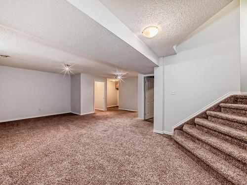 7418 Singer Landing Ld Nw, Edmonton, AB 