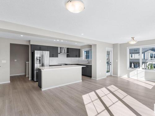 2120 205 St Nw Nw, Edmonton, AB 