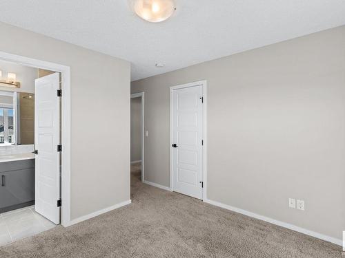 2120 205 St Nw Nw, Edmonton, AB 