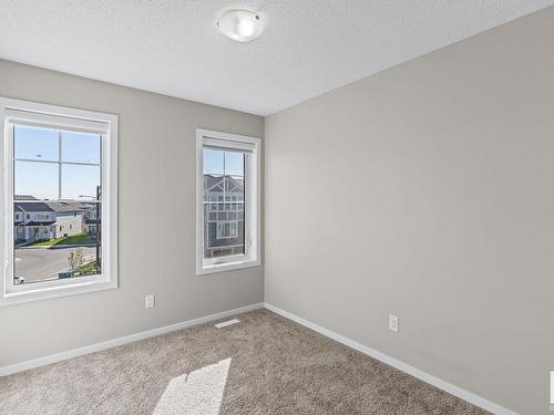 2120 205 St Nw Nw, Edmonton, AB 