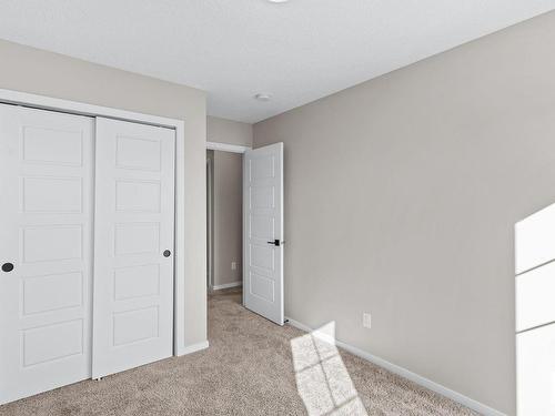 2120 205 St Nw Nw, Edmonton, AB 