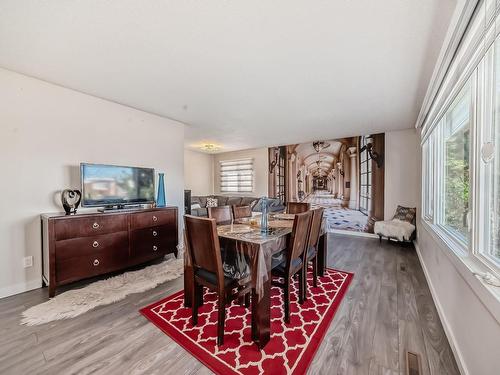 6911 142 Avenue, Edmonton, AB - Indoor Photo Showing Dining Room