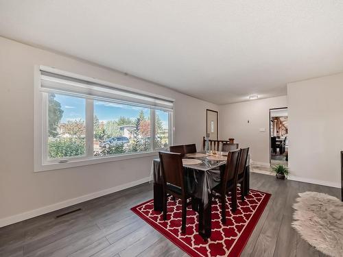 6911 142 Avenue, Edmonton, AB - Indoor Photo Showing Dining Room