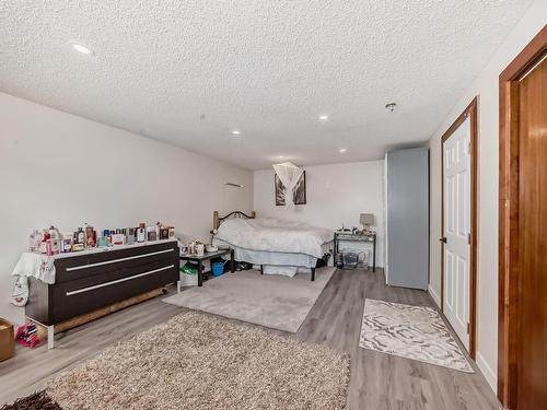 6911 142 Avenue, Edmonton, AB - Indoor