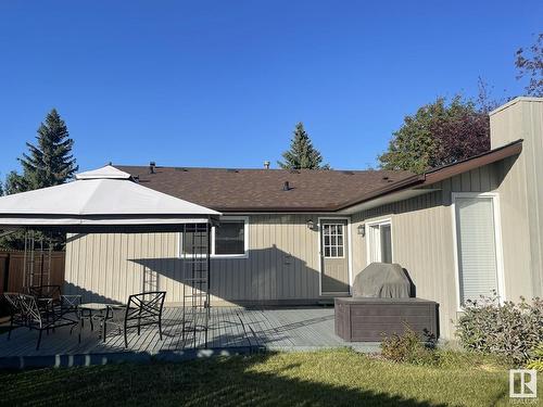 5407 39A Av Nw Nw, Edmonton, AB 