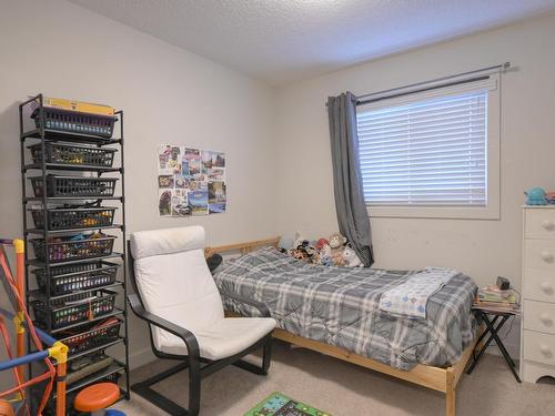 102 Gilmore Way, Spruce Grove, AB - Indoor Photo Showing Bedroom