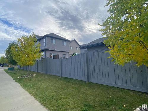 102 Gilmore Way, Spruce Grove, AB - Outdoor