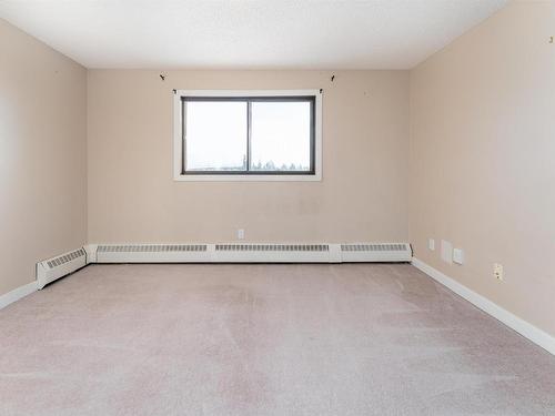 404 57 Brown Street, Stony Plain, AB - Indoor Photo Showing Other Room