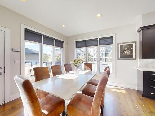 10919-175 Avenue, Edmonton, AB - Indoor Photo Showing Dining Room