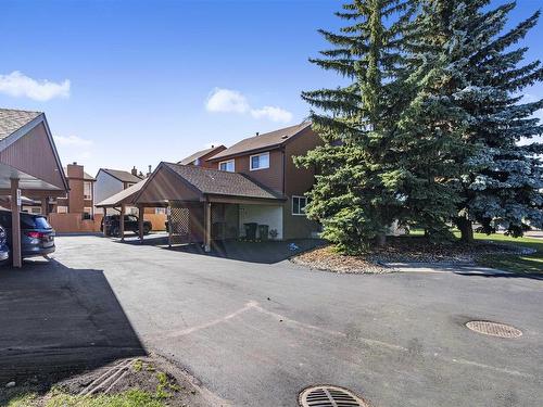 18547 66 Av Nw, Edmonton, AB 