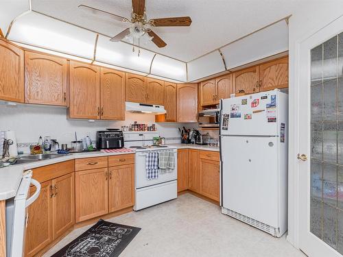 213 69 Crystal Lane, Sherwood Park, AB - Indoor Photo Showing Kitchen With Double Sink