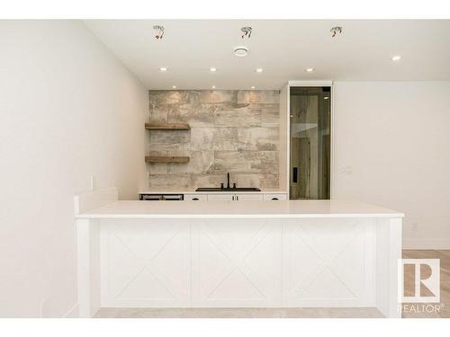 21 Meadowview Wy, Leduc, AB 