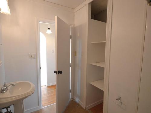 4907 52 Street, Bonnyville Town, AB - Indoor Photo Showing Bathroom