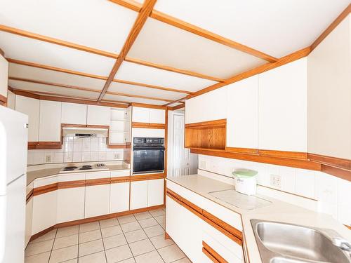 47 Linwood Crescent, St. Albert, AB - Indoor Photo Showing Kitchen