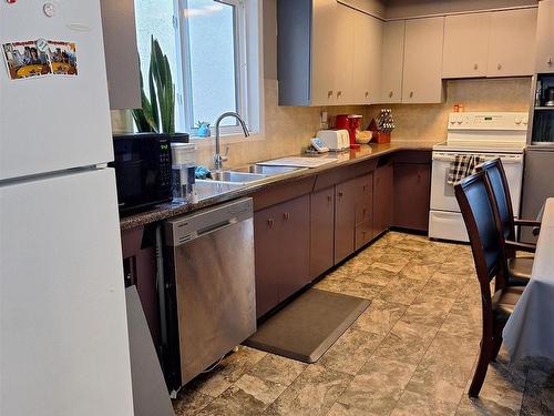 12723 116 Street, Edmonton, AB - Indoor Photo Showing Kitchen With Double Sink