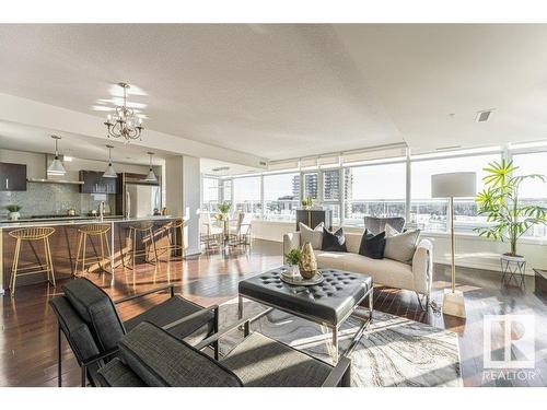 706 2612 109 Street, Edmonton, AB - Indoor Photo Showing Living Room