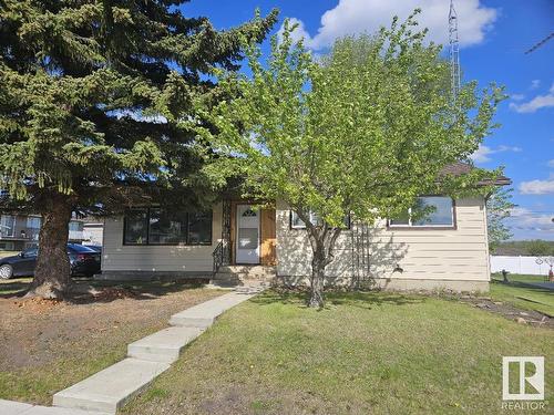 4907 44 St, Two Hills, AB 