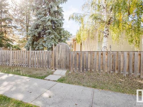 16806 91 St Nw, Edmonton, AB 