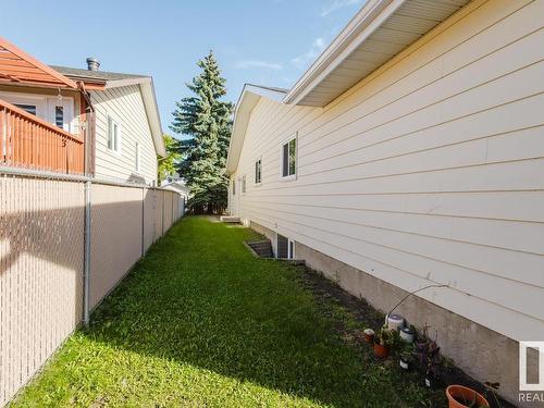 16806 91 St Nw, Edmonton, AB 