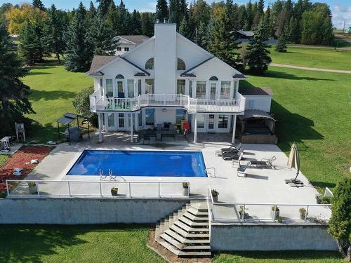 205 1 Ave W, Rural Wetaskiwin County, AB - Outdoor With In Ground Pool With Backyard