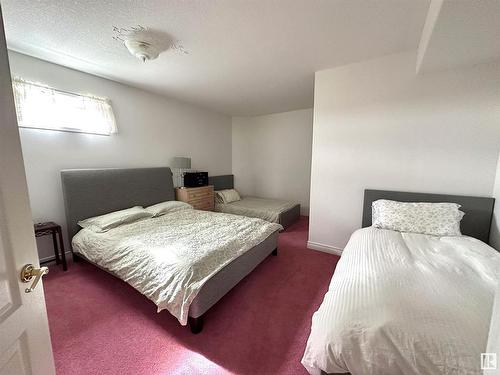 205 1 Ave W, Rural Wetaskiwin County, AB - Indoor Photo Showing Bedroom