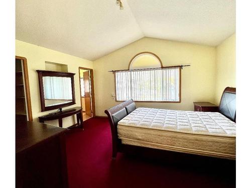 16002 67A Street, Edmonton, AB - Indoor Photo Showing Bedroom