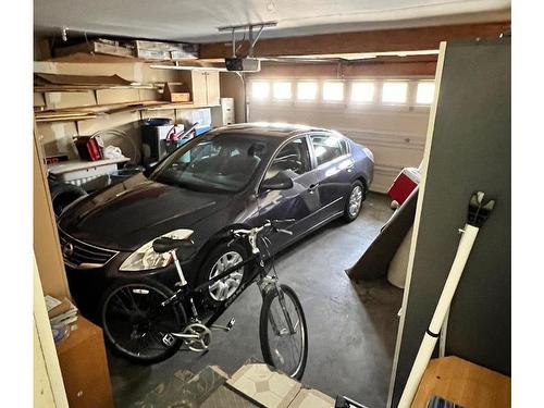 16002 67A Street, Edmonton, AB - Indoor Photo Showing Garage