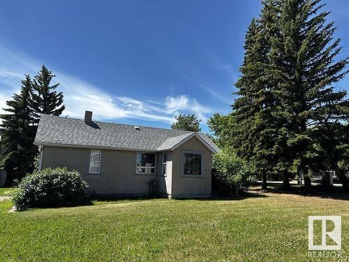 5343 57 Avenue Av, Ponoka, AB 