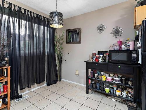 12076 25 Avenue, Edmonton, AB - Indoor Photo Showing Other Room