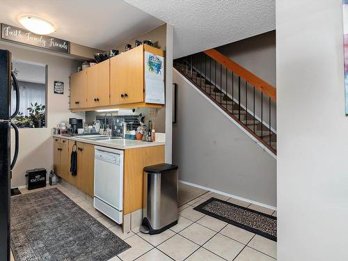 12076 25 Avenue, Edmonton, AB - Indoor Photo Showing Kitchen