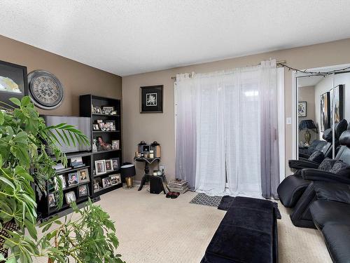 12076 25 Avenue, Edmonton, AB - Indoor