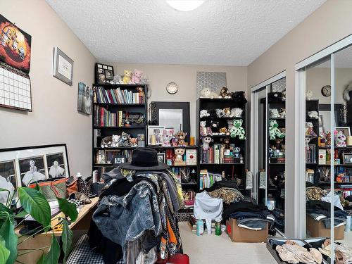 12076 25 Avenue, Edmonton, AB - Indoor