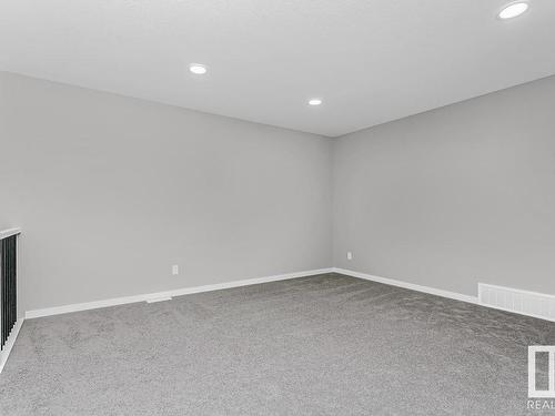 7324 182 Avenue, Edmonton, AB - Indoor Photo Showing Other Room