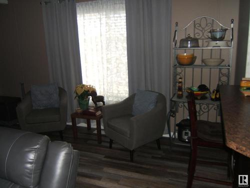 4605 57 Street, Two Hills, AB - Indoor Photo Showing Living Room