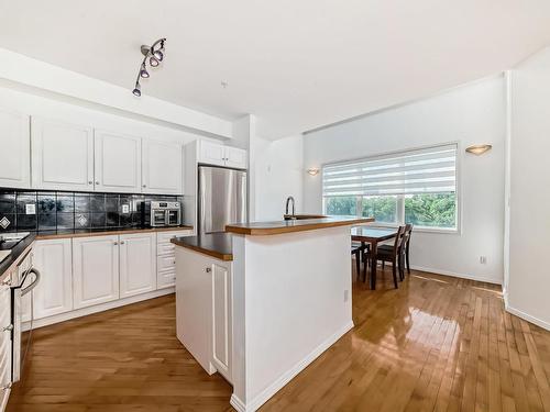 114 10933 82 Avenue, Edmonton, AB - Indoor Photo Showing Kitchen