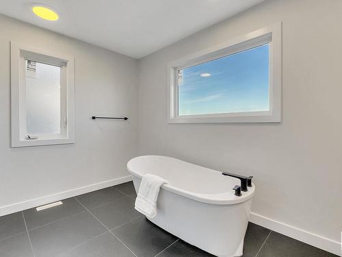 46 Edgefield Way, St. Albert, AB - Indoor Photo Showing Bathroom