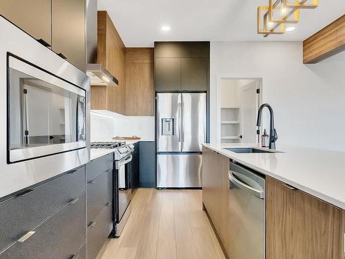 46 Edgefield Way, St. Albert, AB - Indoor Photo Showing Kitchen With Stainless Steel Kitchen With Upgraded Kitchen