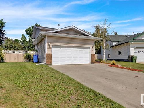 24 Parkhill Crescent, Wetaskiwin, AB 